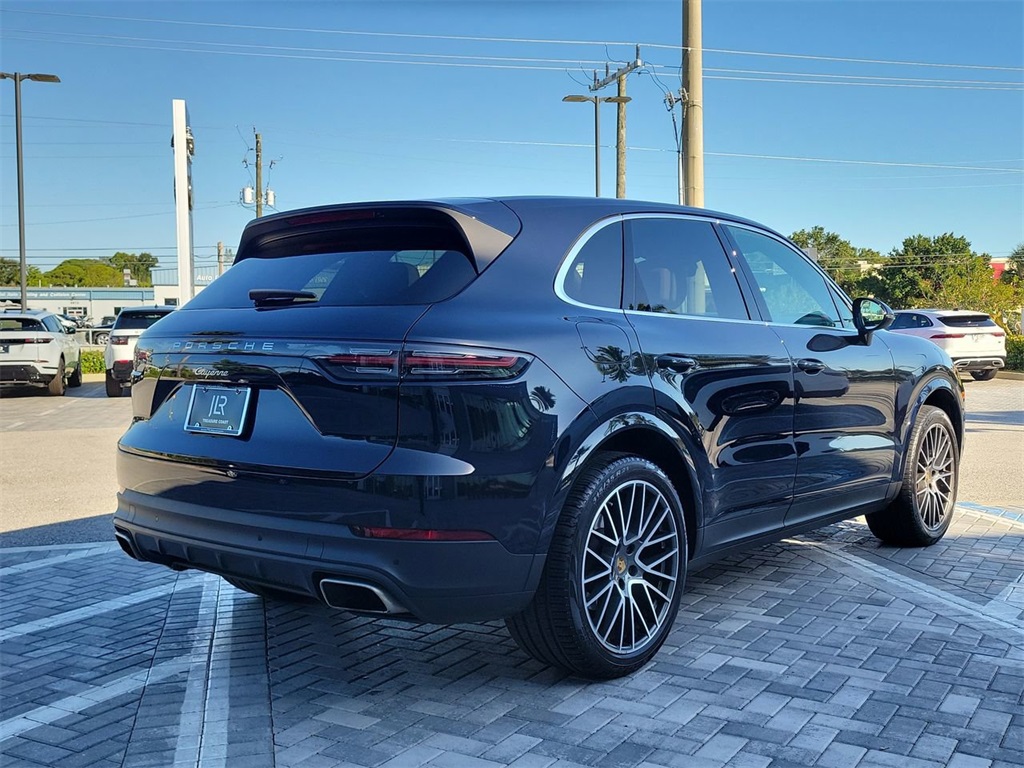 2021 Porsche Cayenne Base photo 4