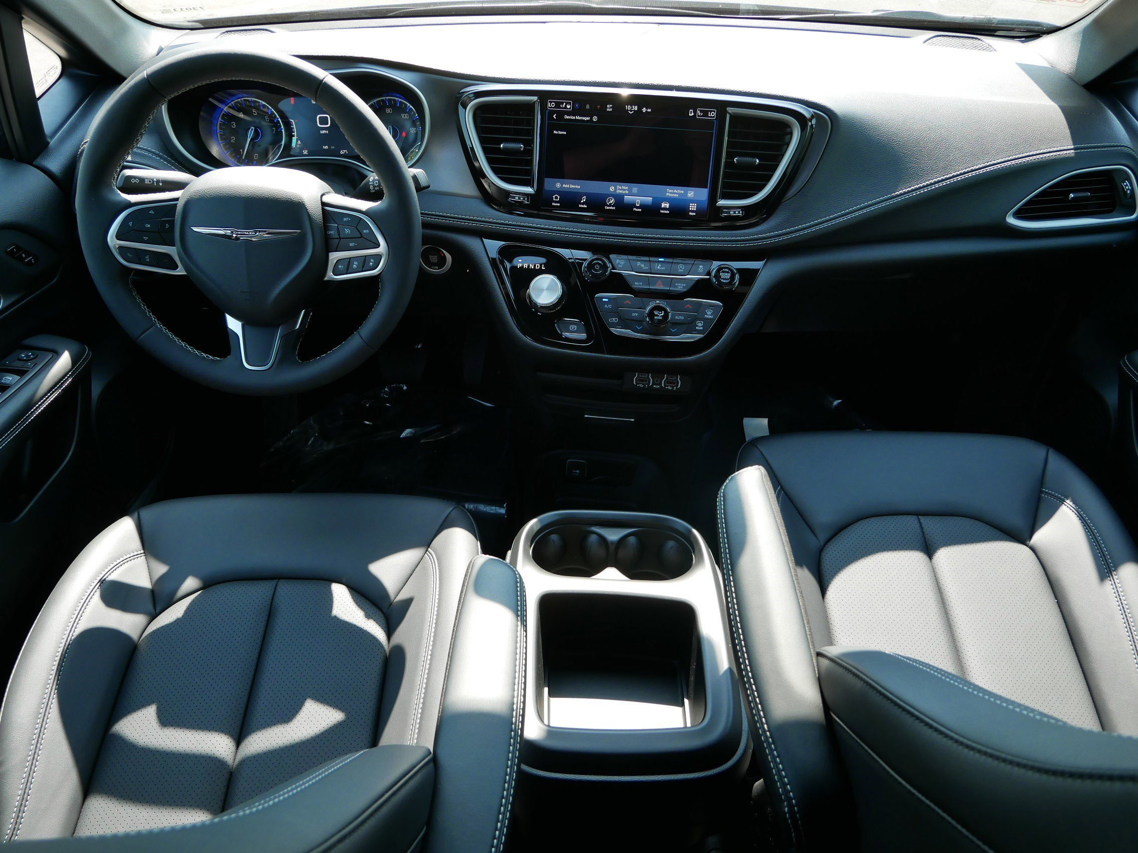 2025 Chrysler Pacifica photo 11