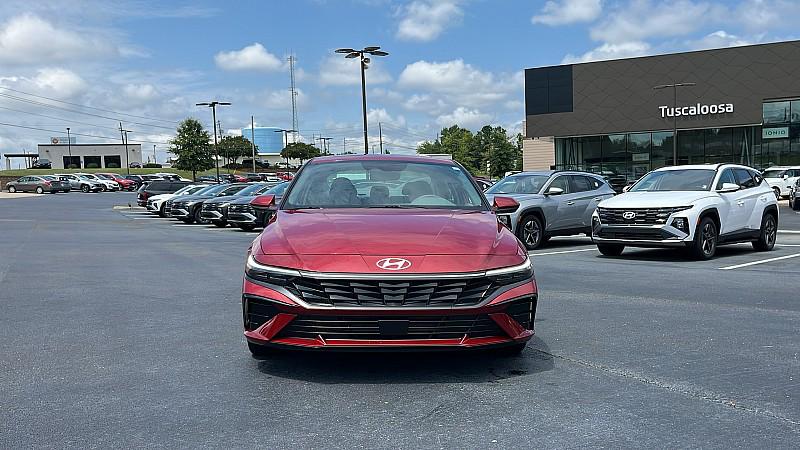 2025 Hyundai Elantra SEL Convenience photo 29
