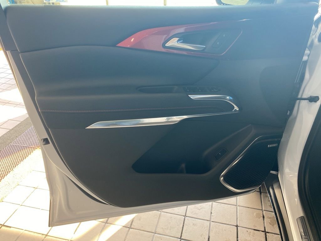 2026 Chevrolet Traverse Z71 photo 6
