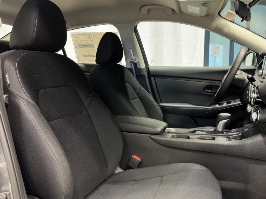 2025 Nissan Sentra S photo 23