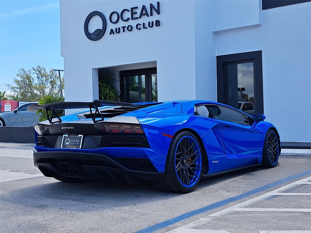 2018 Lamborghini Aventador S photo 4
