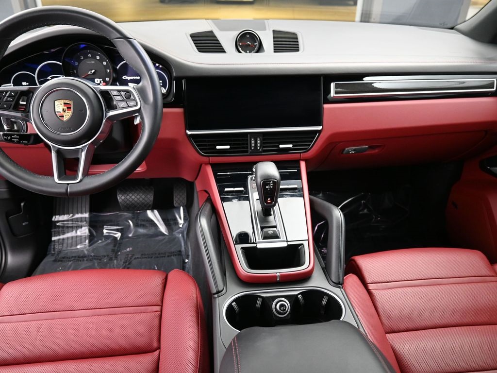 2023 Porsche Cayenne Base photo 4