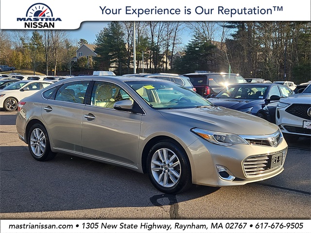 2014 Toyota Avalon XLE's photo