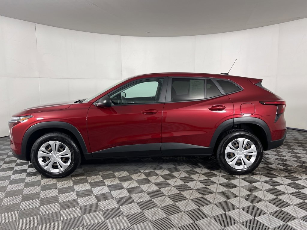 2024 Chevrolet Trax LS photo 16