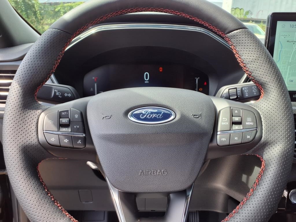 2025 Ford Escape ST-Line photo 15