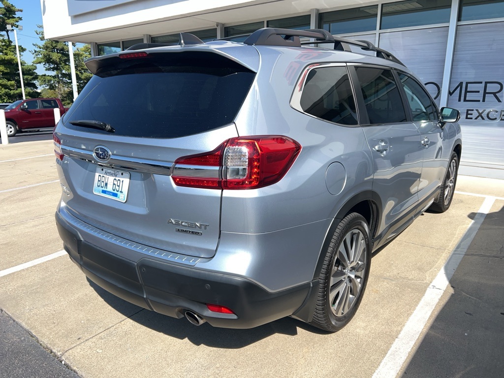 2021 Subaru Ascent Limited photo 3