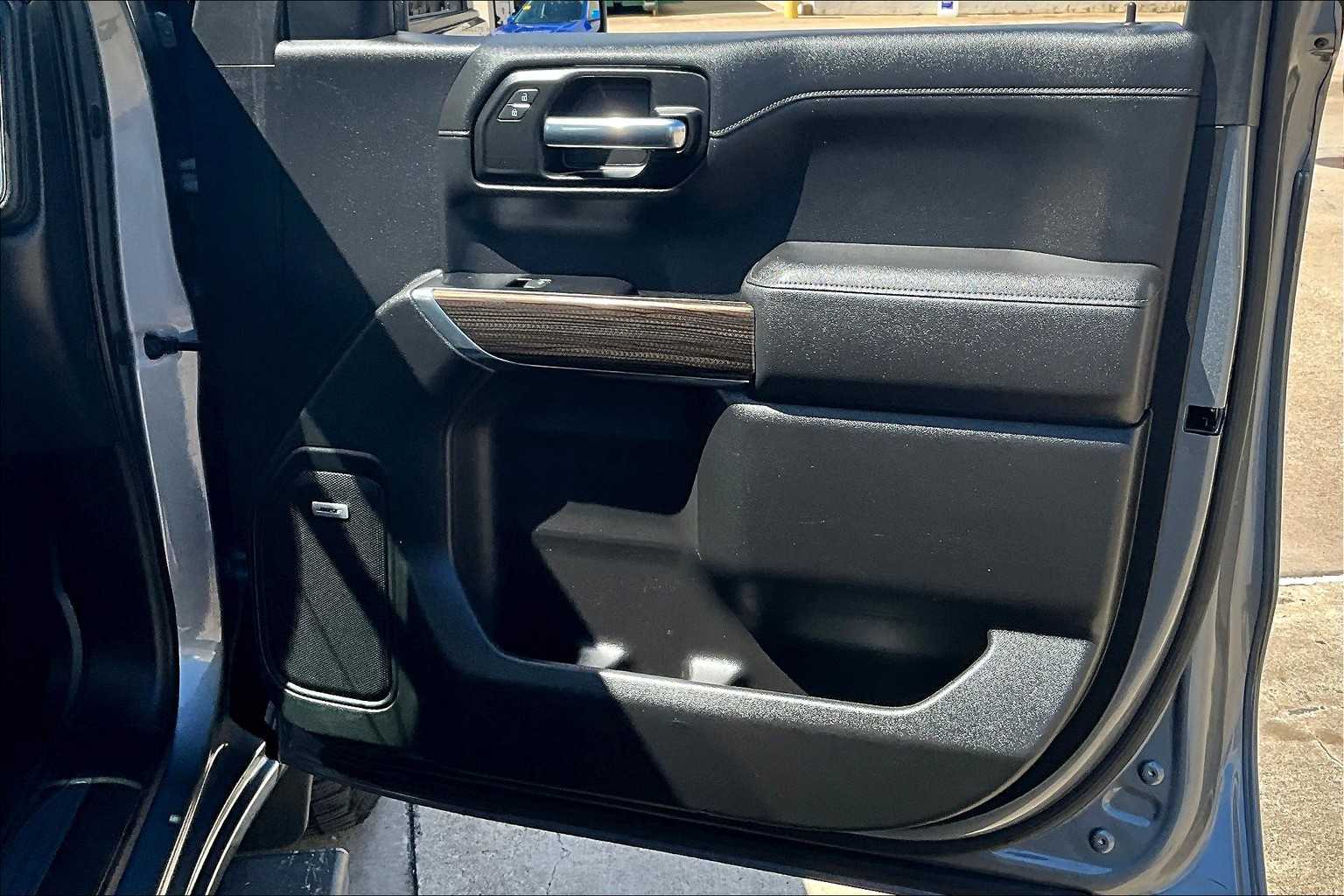 2020 Chevrolet Silverado 1500 RST photo 22
