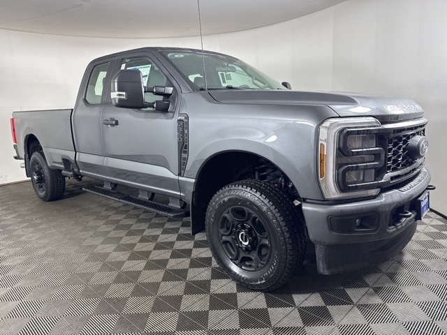 2026 Ford F-350 Super Duty XL's photo