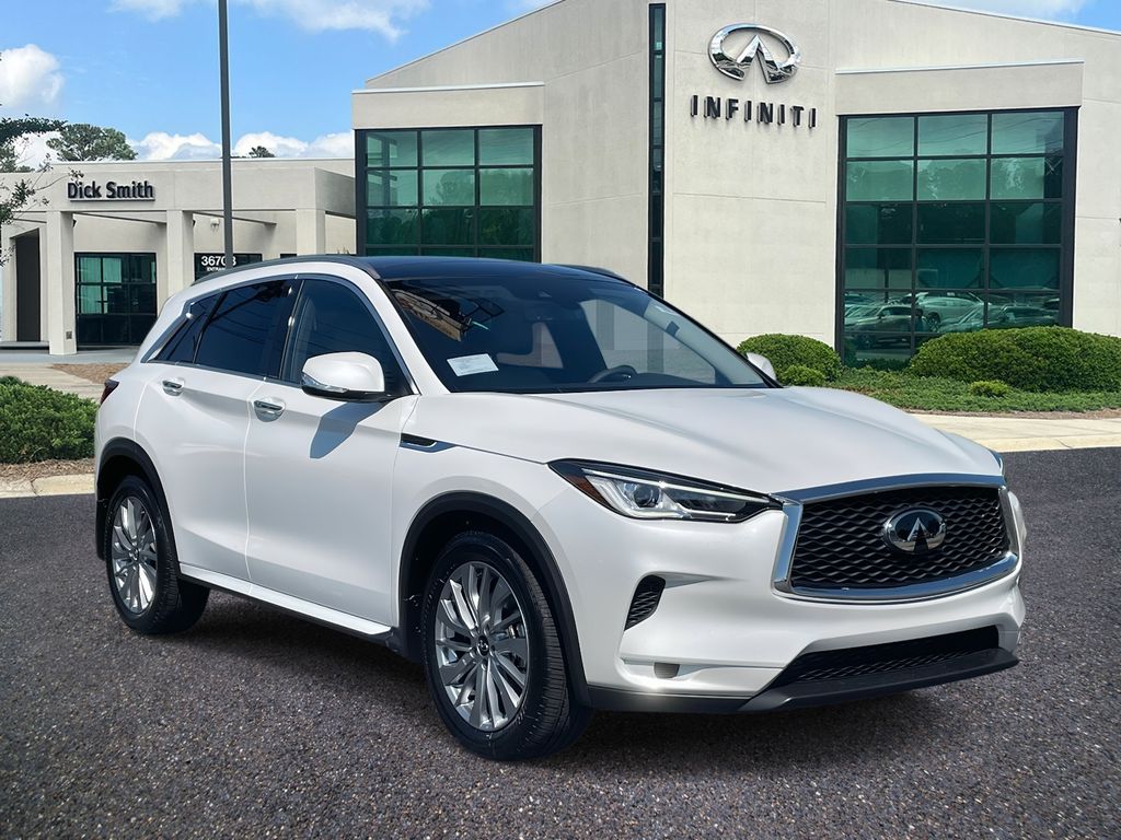 2025 INFINITI QX50 Luxe's photo