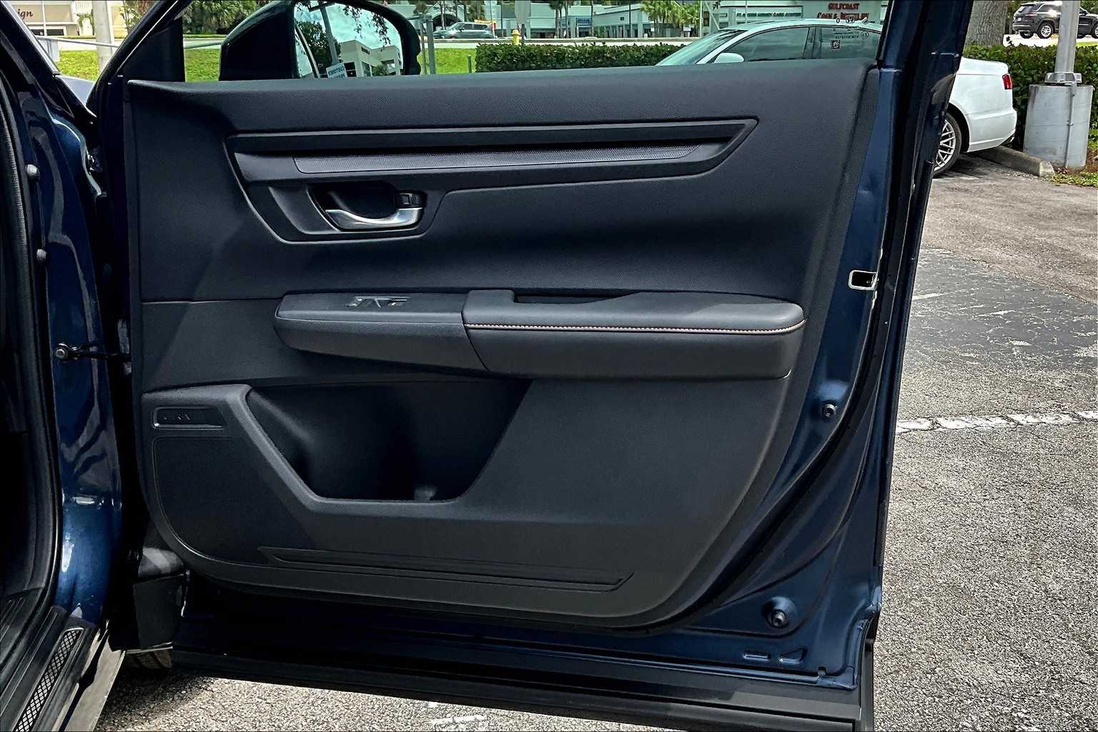 2023 Honda CR-V Hybrid Sport photo 25