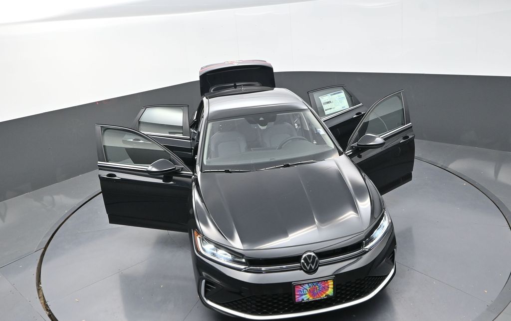 2025 Volkswagen Jetta 1.5T SE photo 26