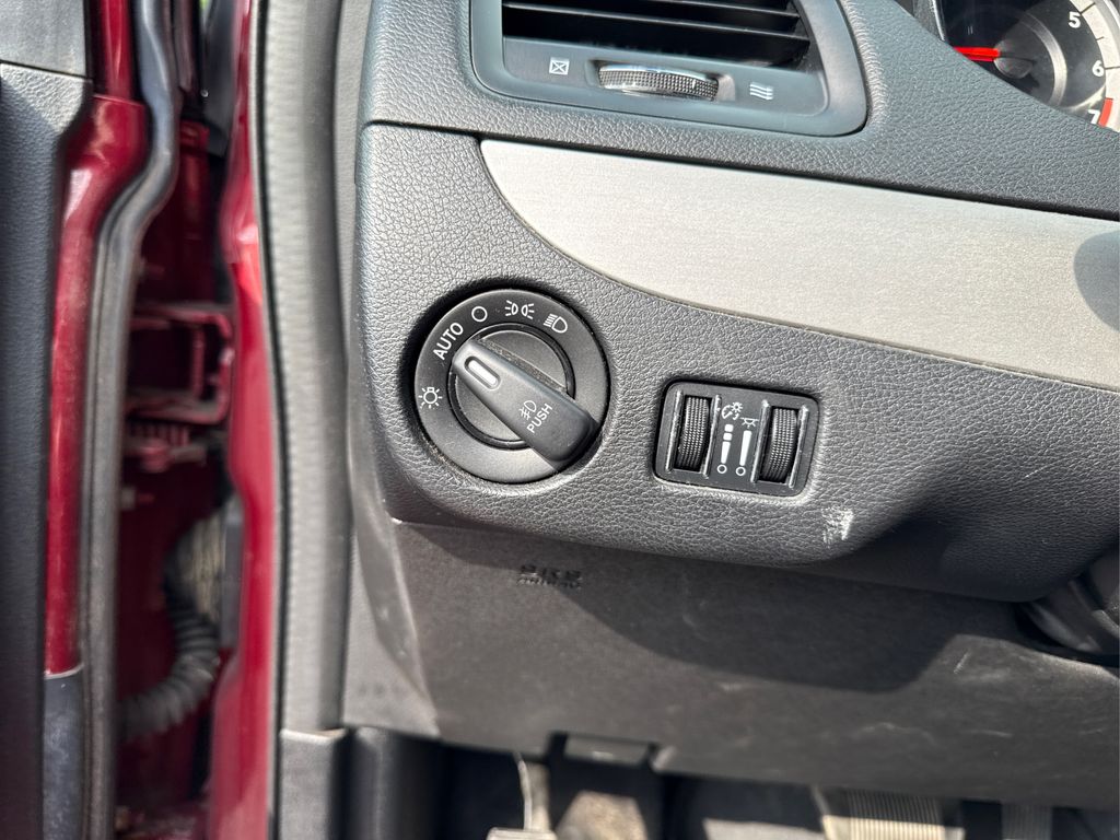 2015 Dodge Grand Caravan R/T photo 25