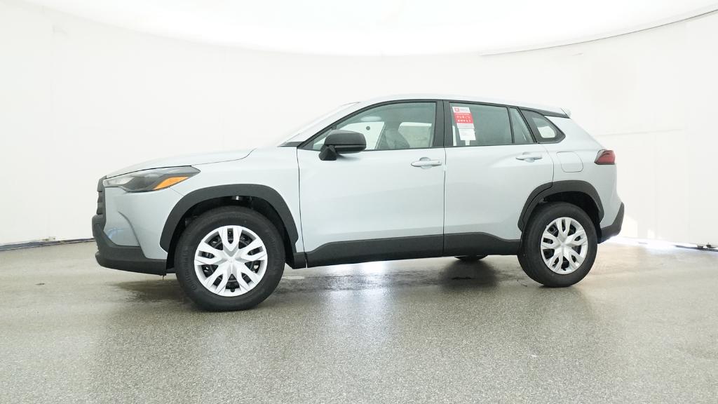 2026 Toyota Corolla Cross L photo 4