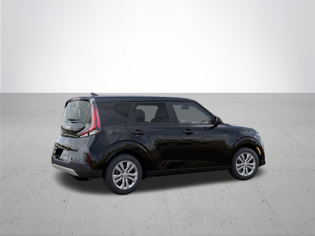 2025 Kia Soul LX S photo 4