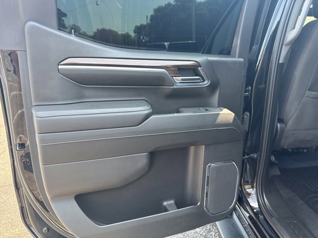 2024 Chevrolet Silverado 1500 RST photo 13