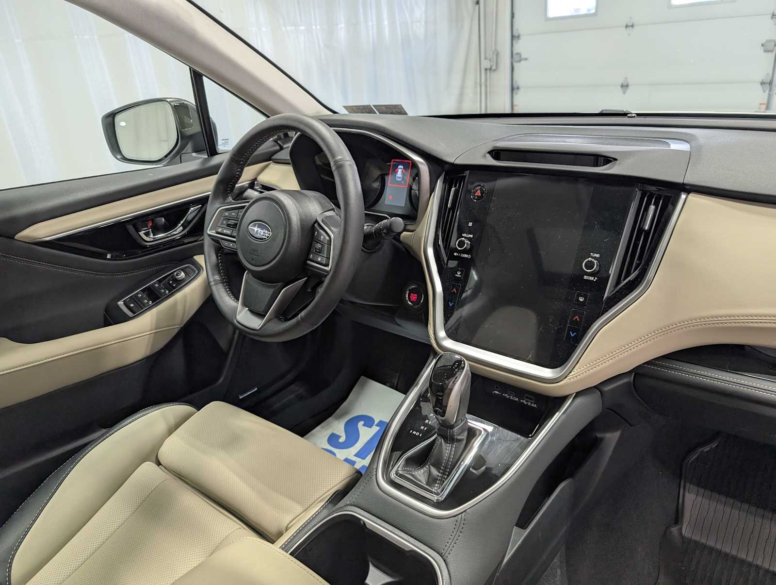 2025 Subaru Outback Limited XT photo 35