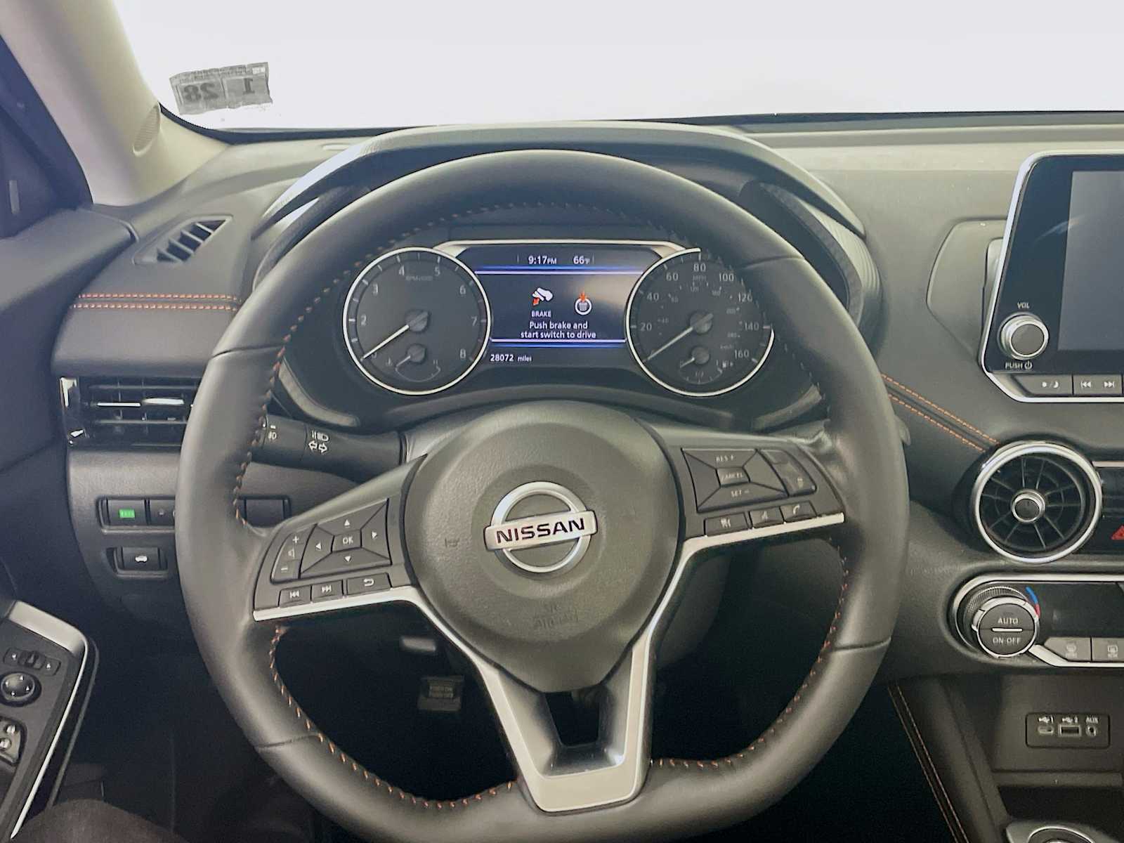 2022 Nissan Sentra SR photo 8