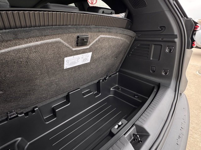 2026 Gmc Acadia AT4 photo 32