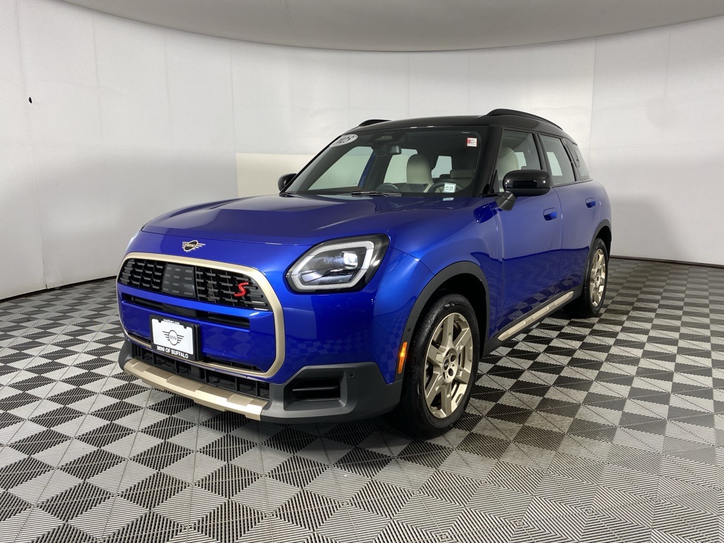 2025 Mini Cooper S ALL4 photo 2