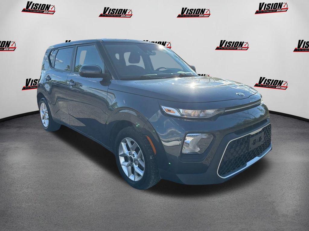 2021 Kia Soul S photo 3