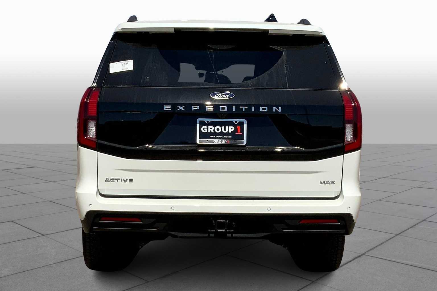 2025 Ford Expedition MAX EL photo 4