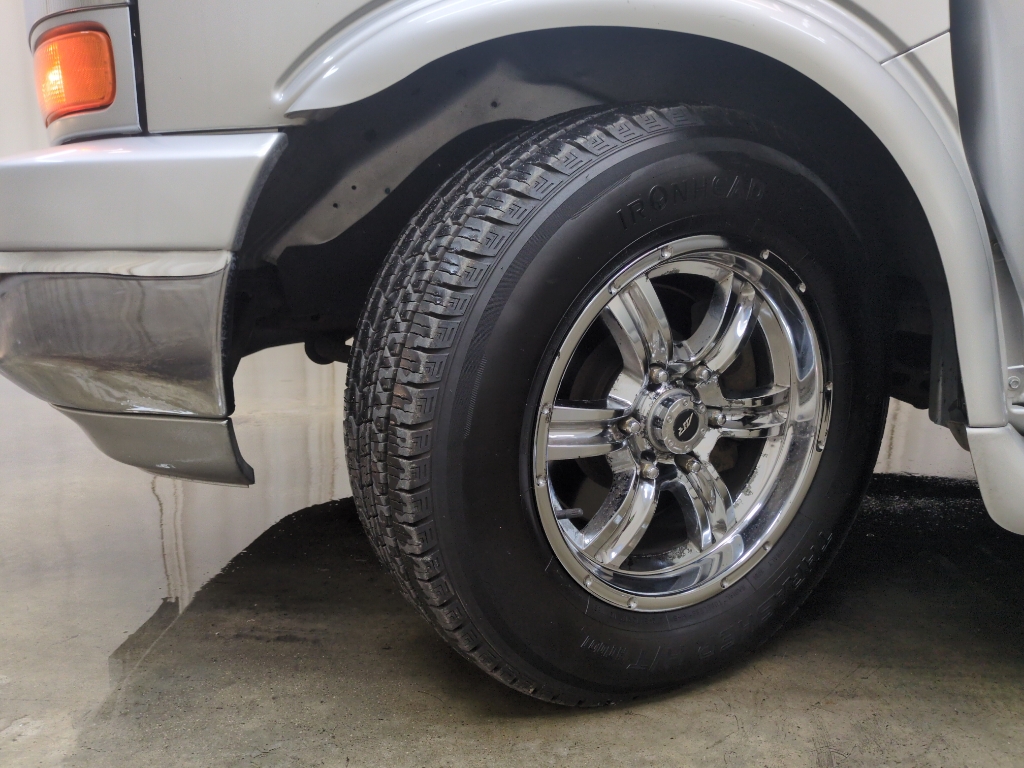 2012 Chevrolet Express Cargo 1500 photo 10