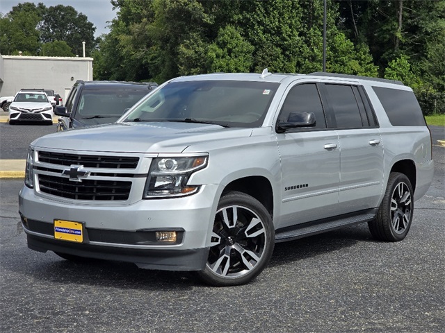 2019 Chevrolet Suburban Premier photo 2