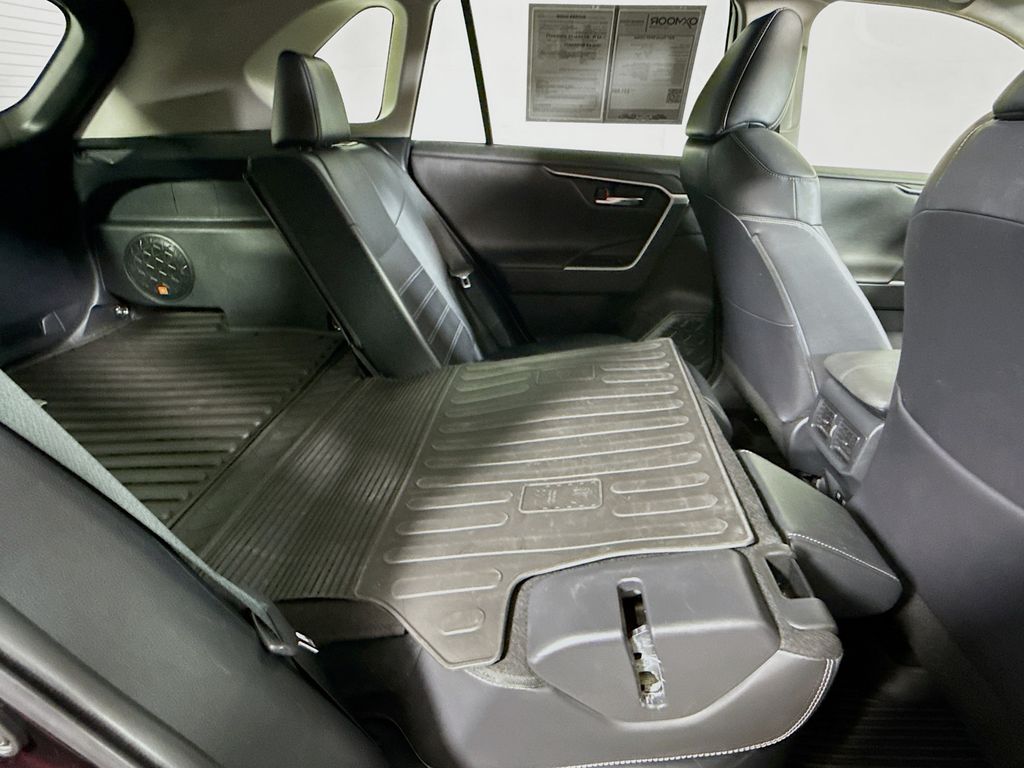 2021 Toyota RAV4 Limited photo 26