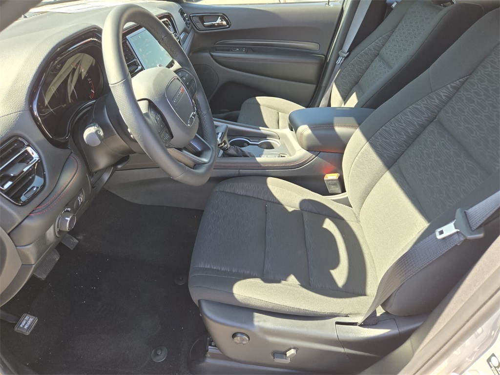2025 Toyota RAV4 R/T photo 6