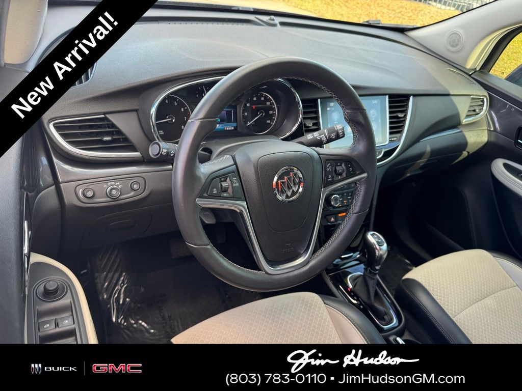 2019 Buick Encore Sport Touring photo 2