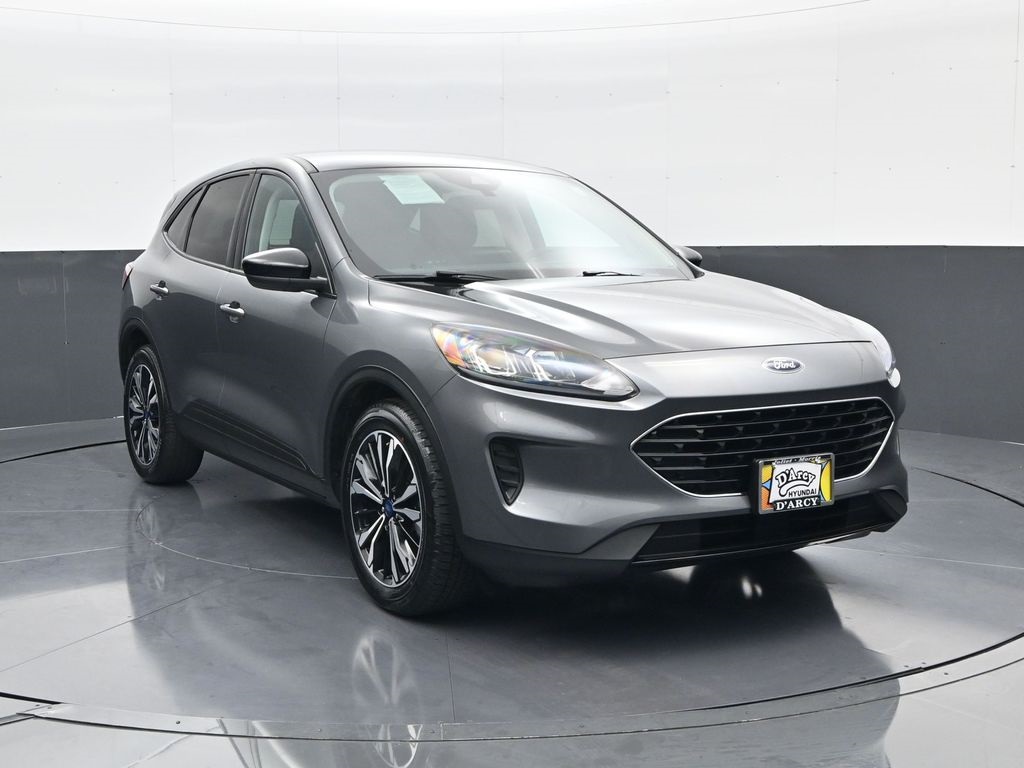 2022 Ford Escape SE photo 2
