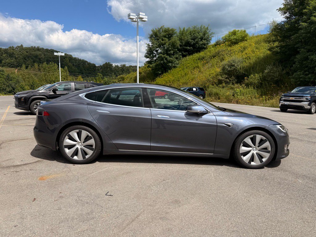 2021 Tesla Model S Long Range Plus photo 4