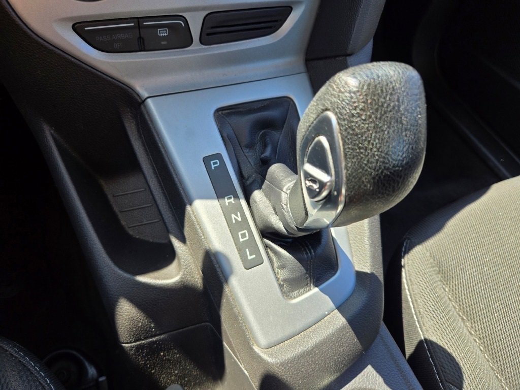 2012 Ford Focus SE photo 21