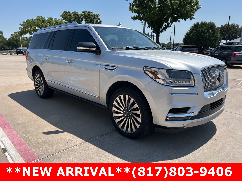 2019 Lincoln Navigator L Reserve photo 3