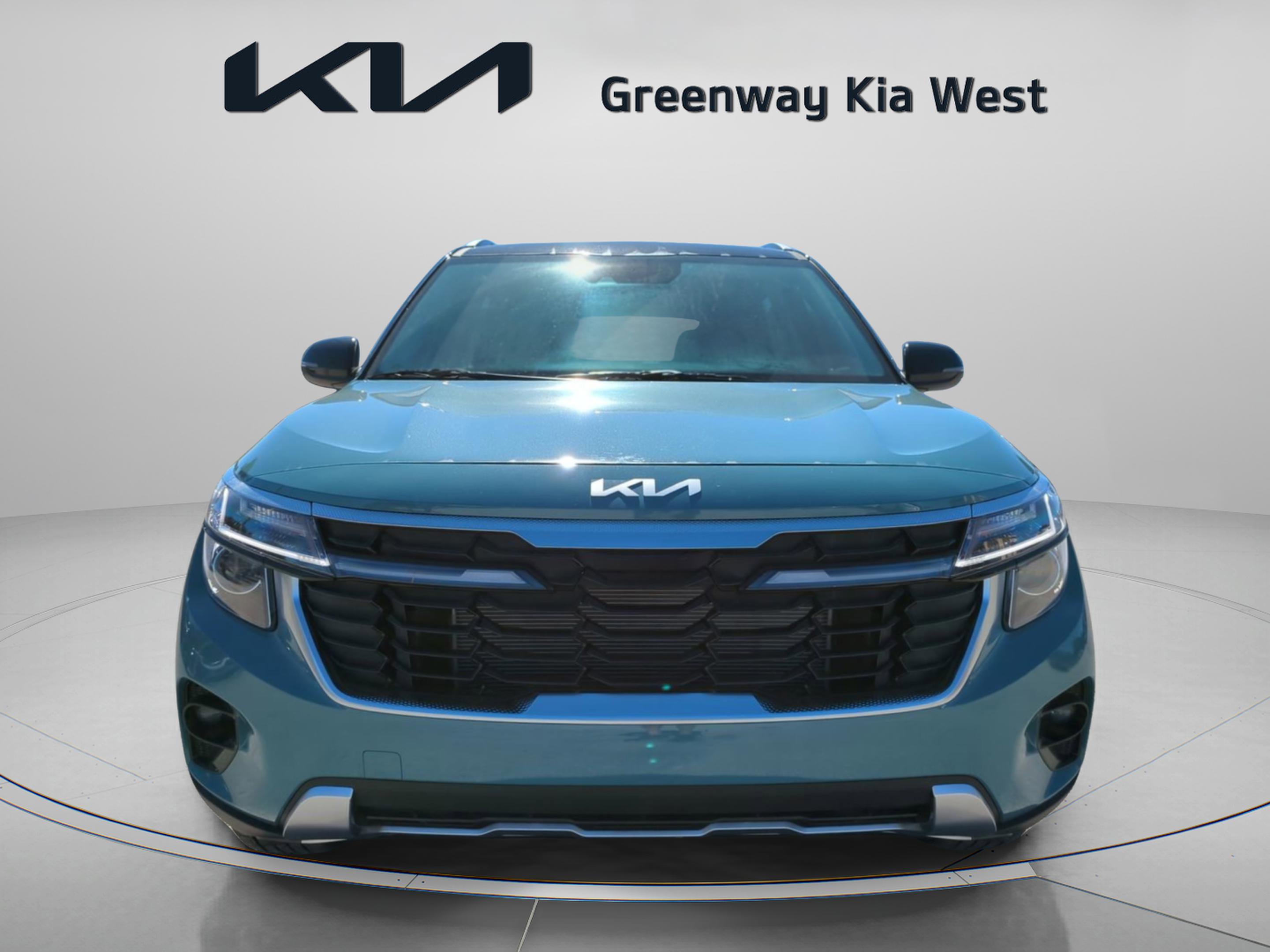 2026 Kia Seltos S photo 2