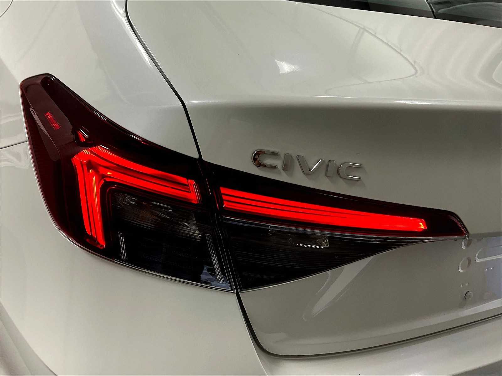 2025 Honda Civic LX photo 32