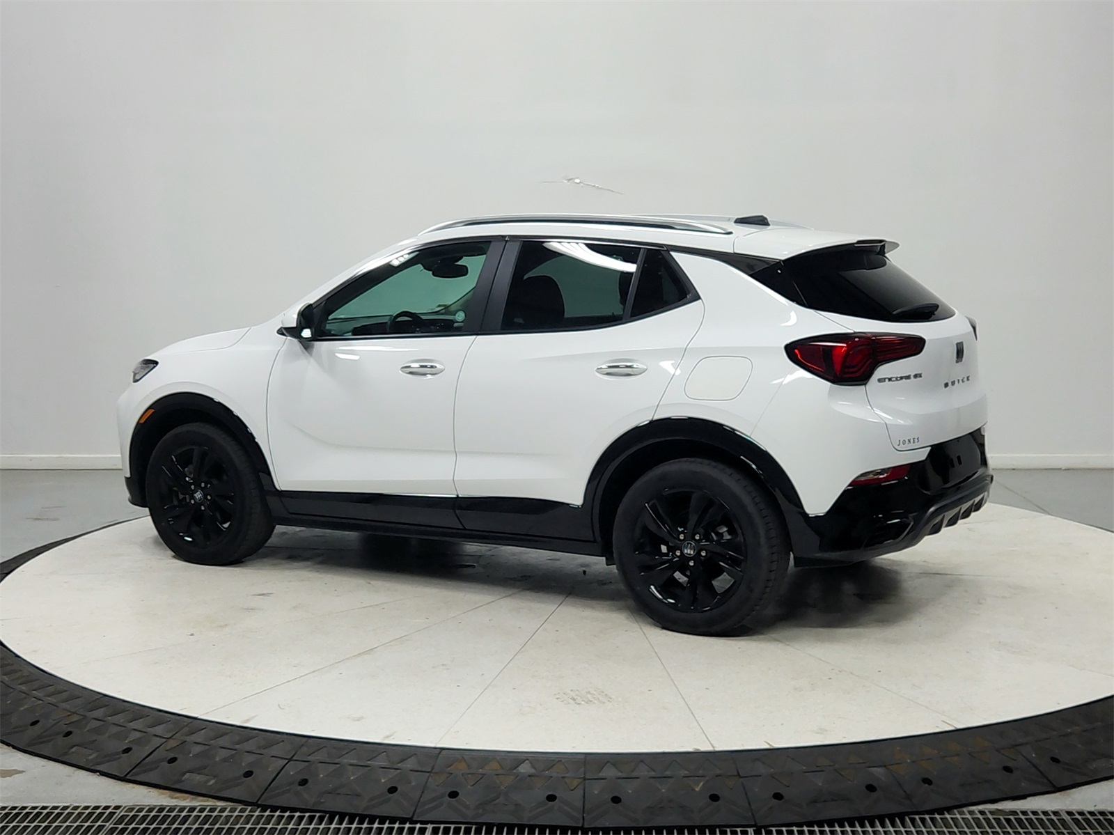 2024 Buick Encore GX Sport Touring photo 5