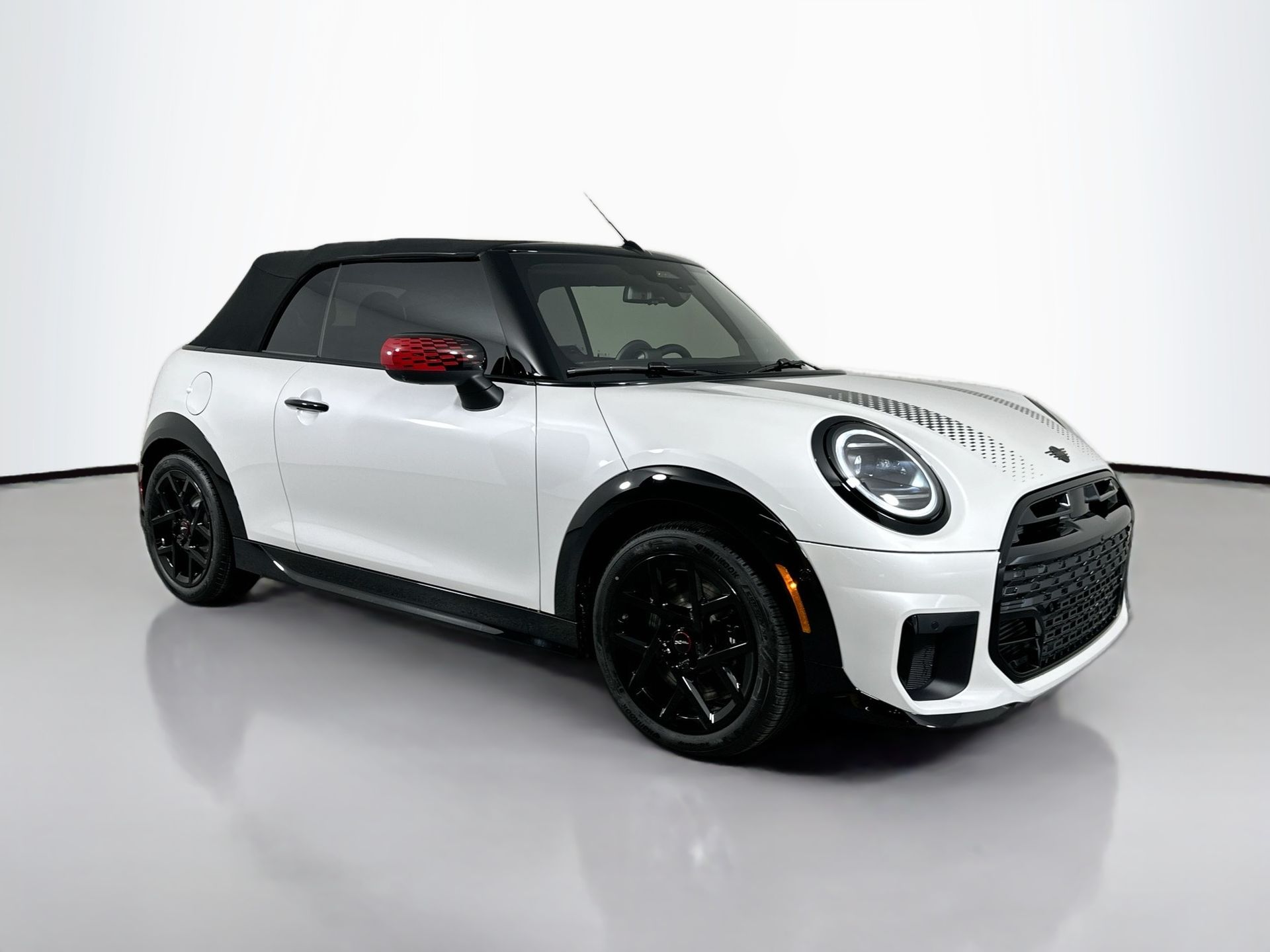 2026 Mini Cooper Convertible Iconic photo 3
