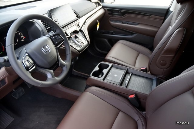 2026 Honda Odyssey Touring photo 7