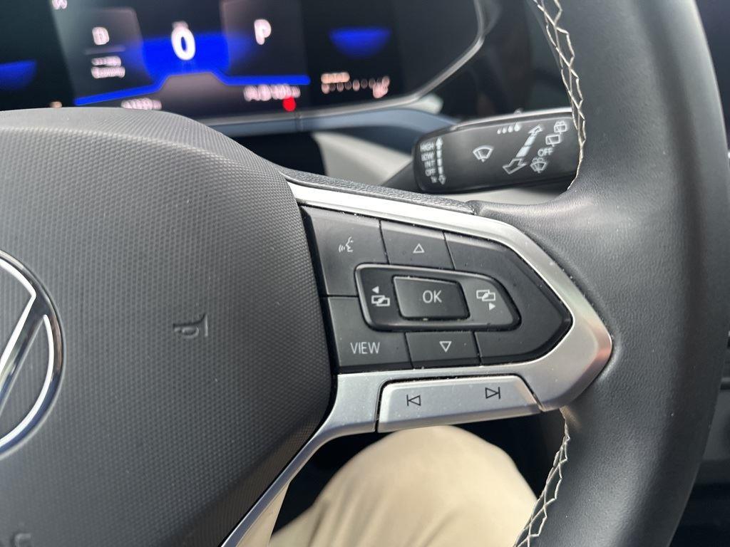 2022 Volkswagen Taos SE photo 12