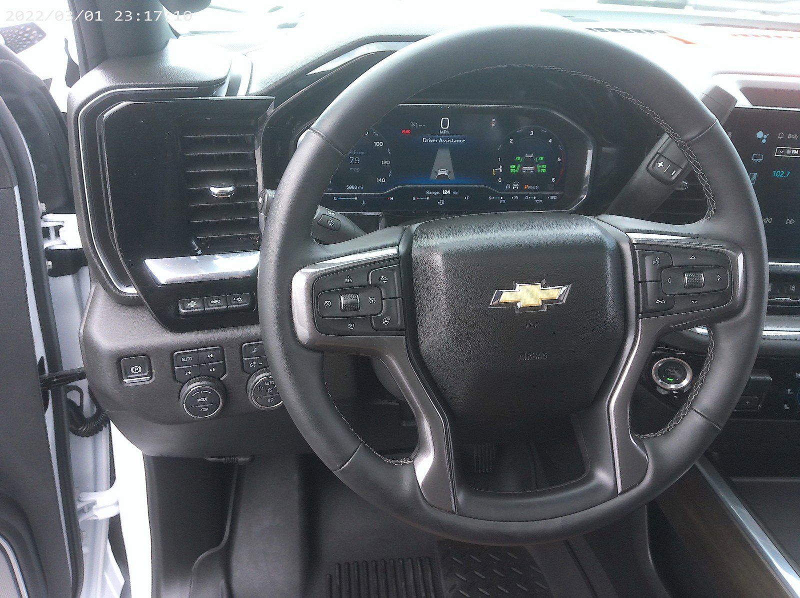 2025 Chevrolet Silverado 3500HD High Country photo 20