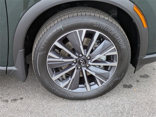2026 Infiniti QX60 Luxe photo 10