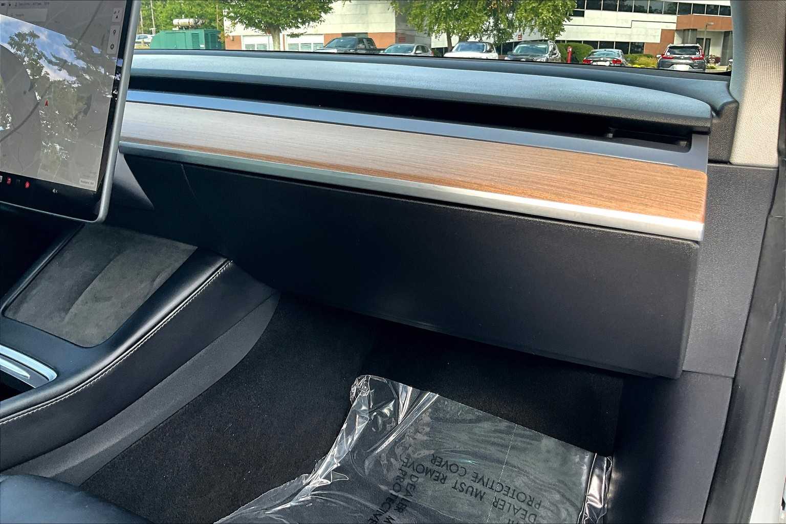 2022 Tesla Model 3 Long Range photo 15