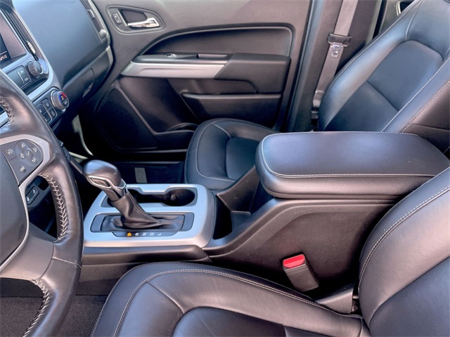 2022 Chevrolet Colorado LT photo 11