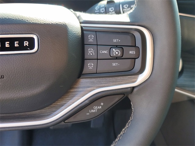 2023 Jeep Wagoneer Series III photo 26