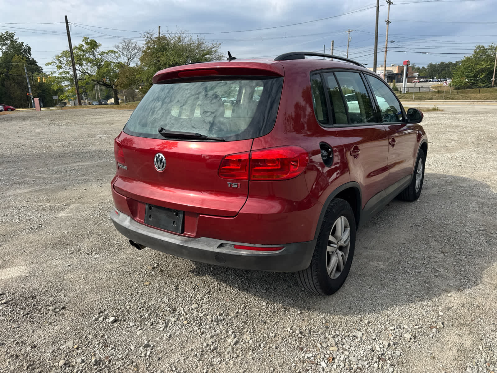 2016 Volkswagen Tiguan R-Line SEL photo 7