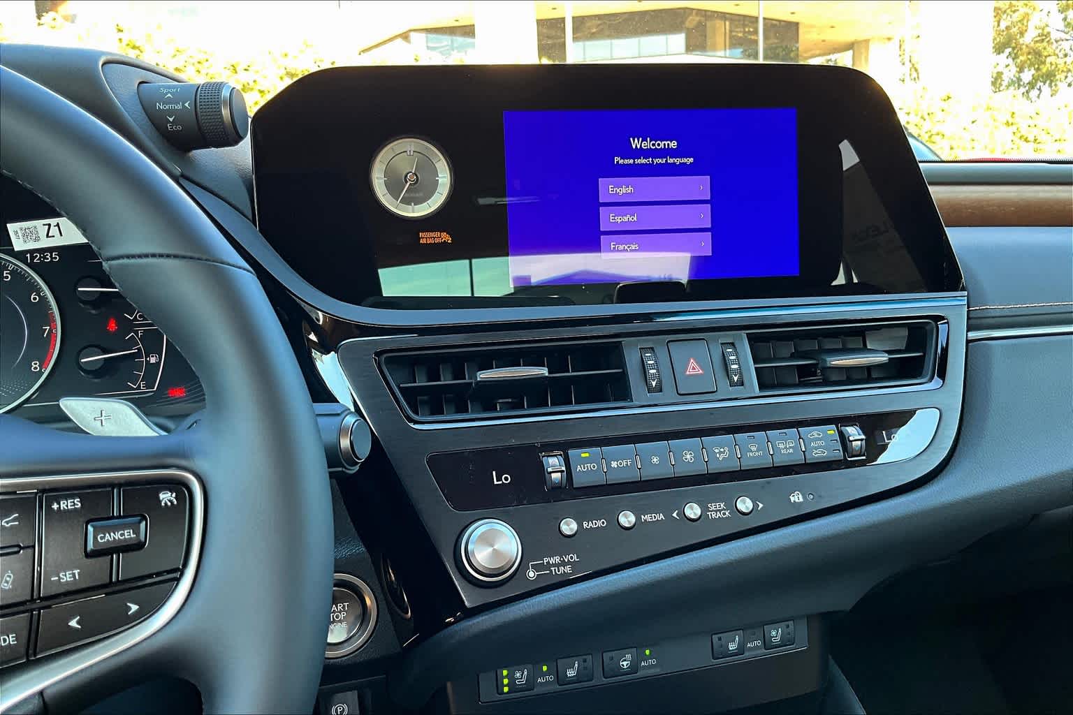 2025 Lexus ES 350 photo 6