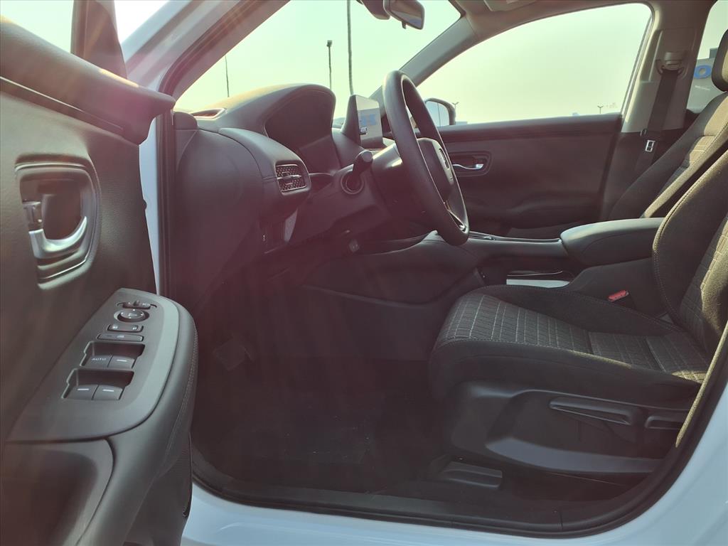 2026 Honda HR-V LX photo 15