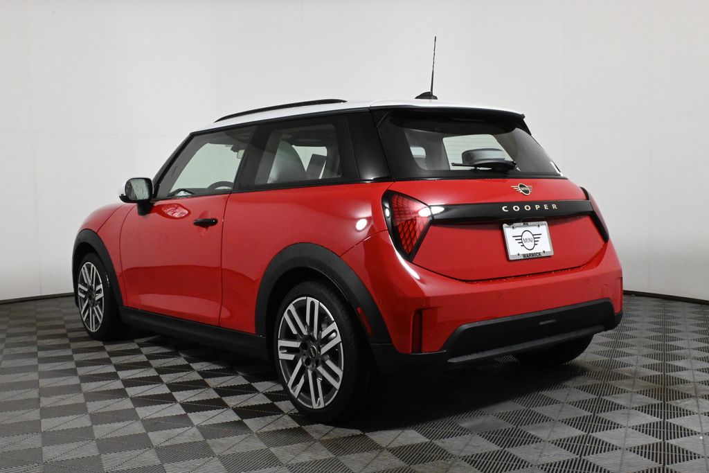 2025 Mini Cooper Hardtop Signature photo 4